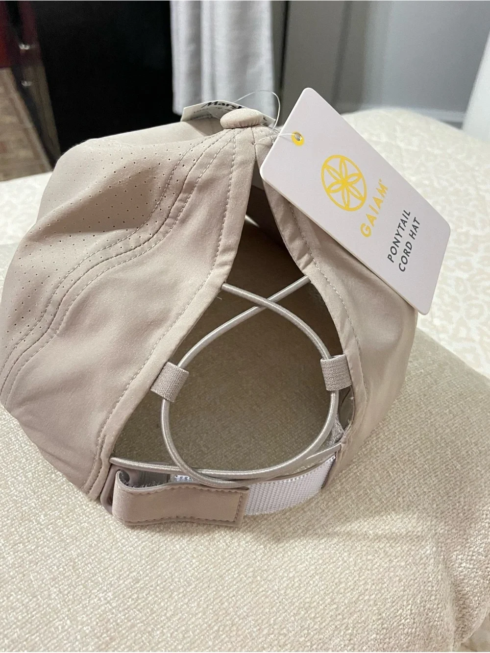 Women's workout cap